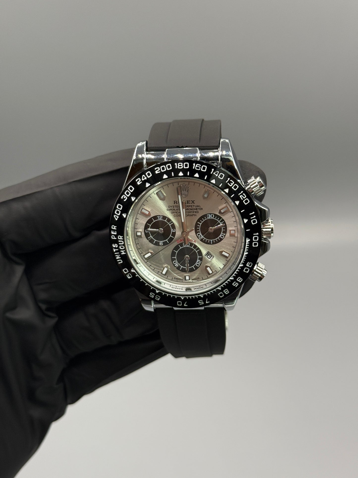 Chrono Style Rotating Dial Rubber Strap