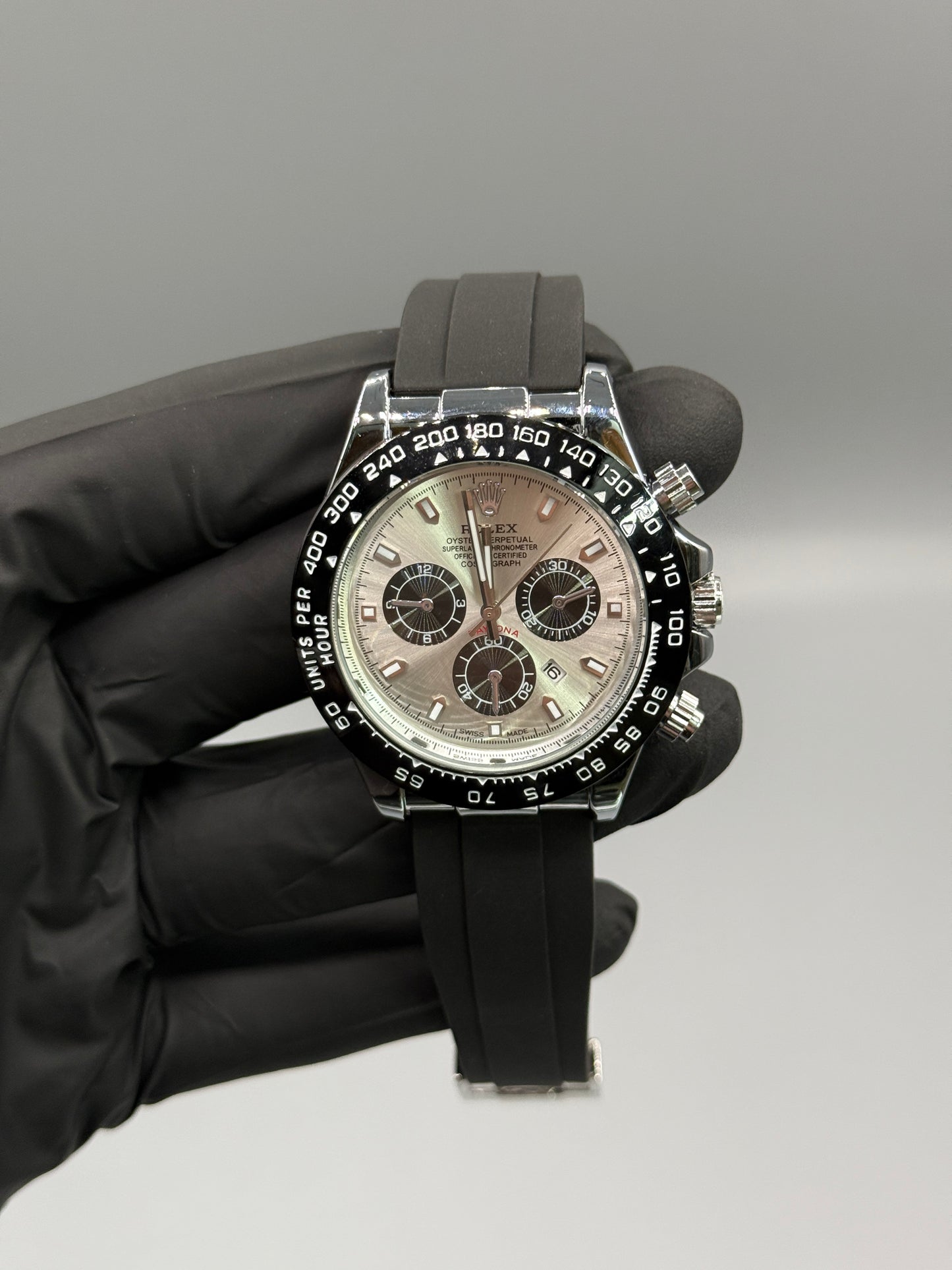 Chrono Style Rotating Dial Rubber Strap