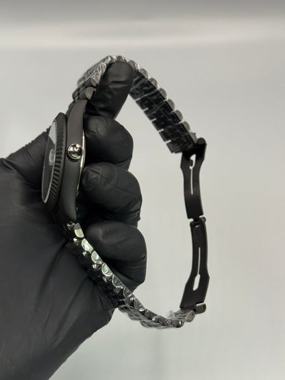 Roman Numerals Full Black