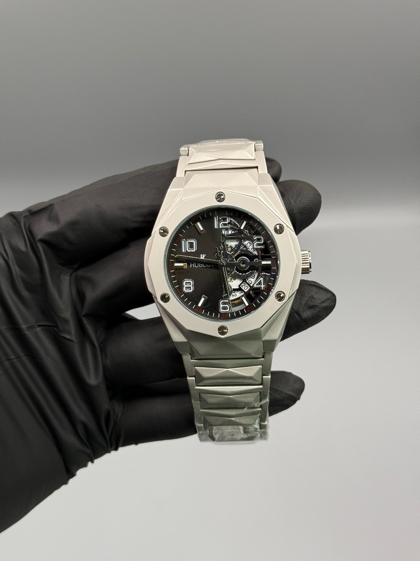 Diamond Cut Semi Automatic