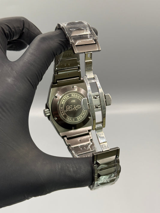 Diamond Cut Full Black