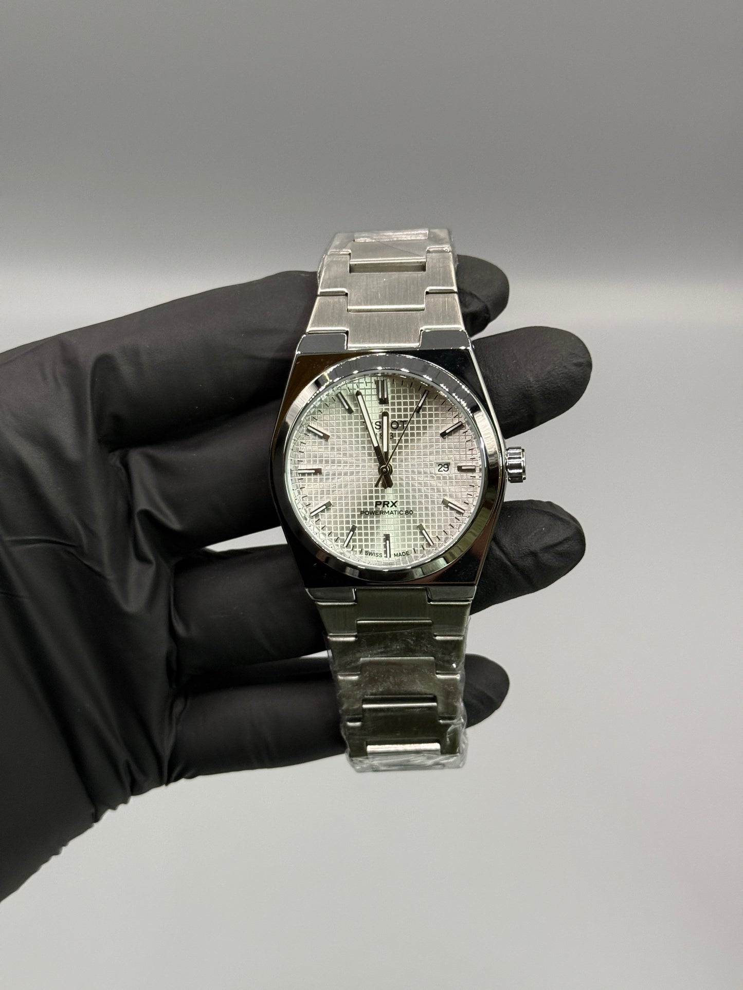 Silver Chain Date Just