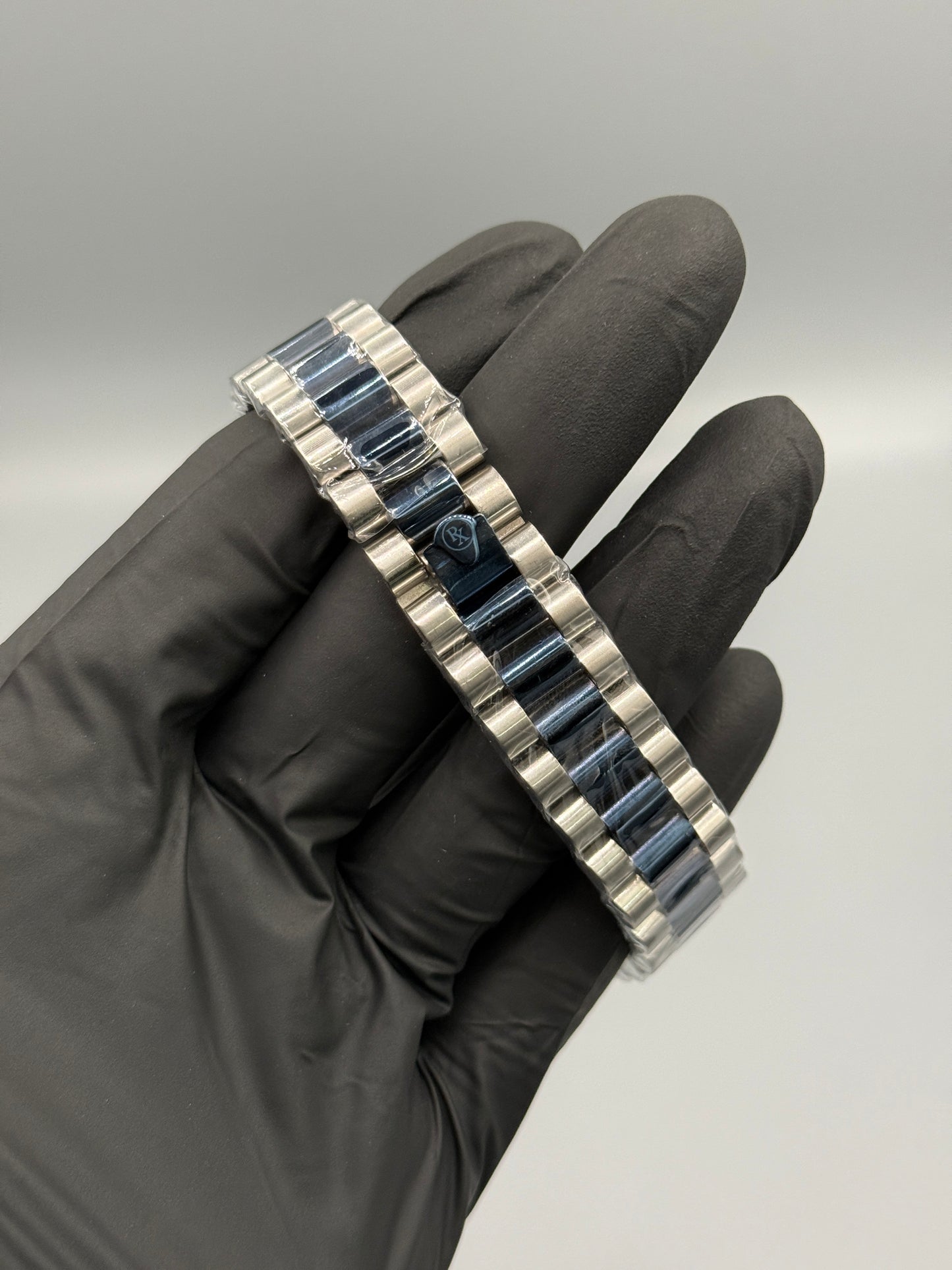 Two Tone Arabic Numerals